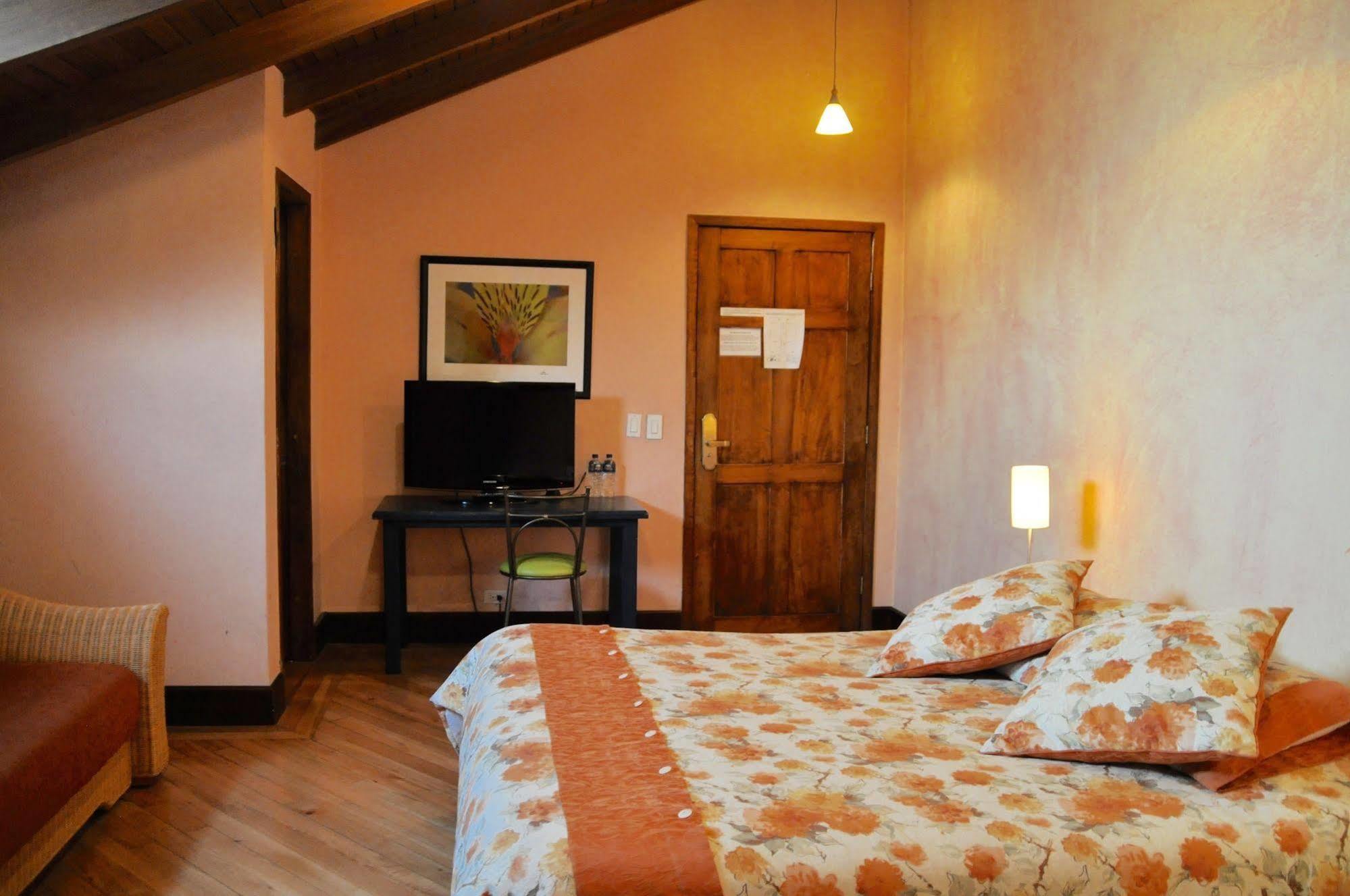 Boutique Hotel Casa Foch Кіто Екстер'єр фото